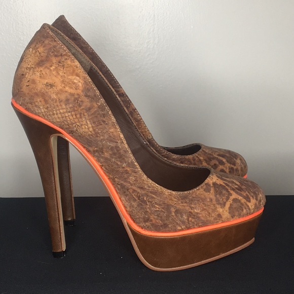 NEW Size 7 Brown corkscrew heels w/ Orange stripe - Picture 5 of 10